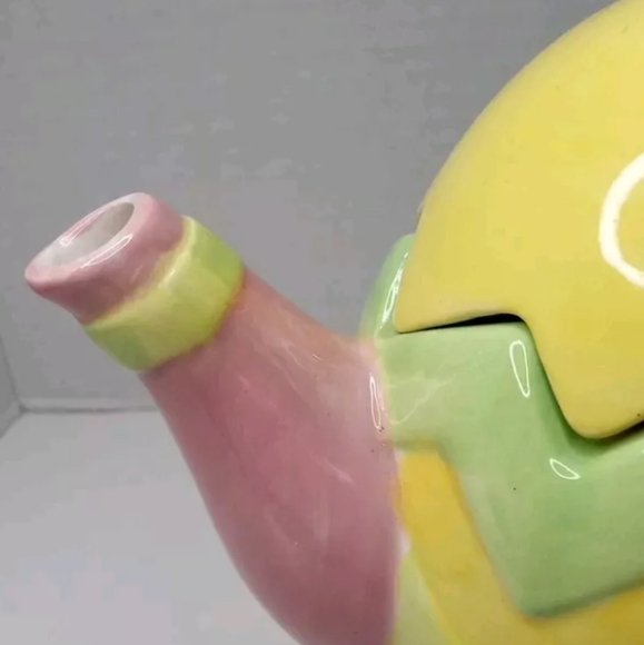 Cute Bunny Rabbit Teapot - Picture 4 of 7